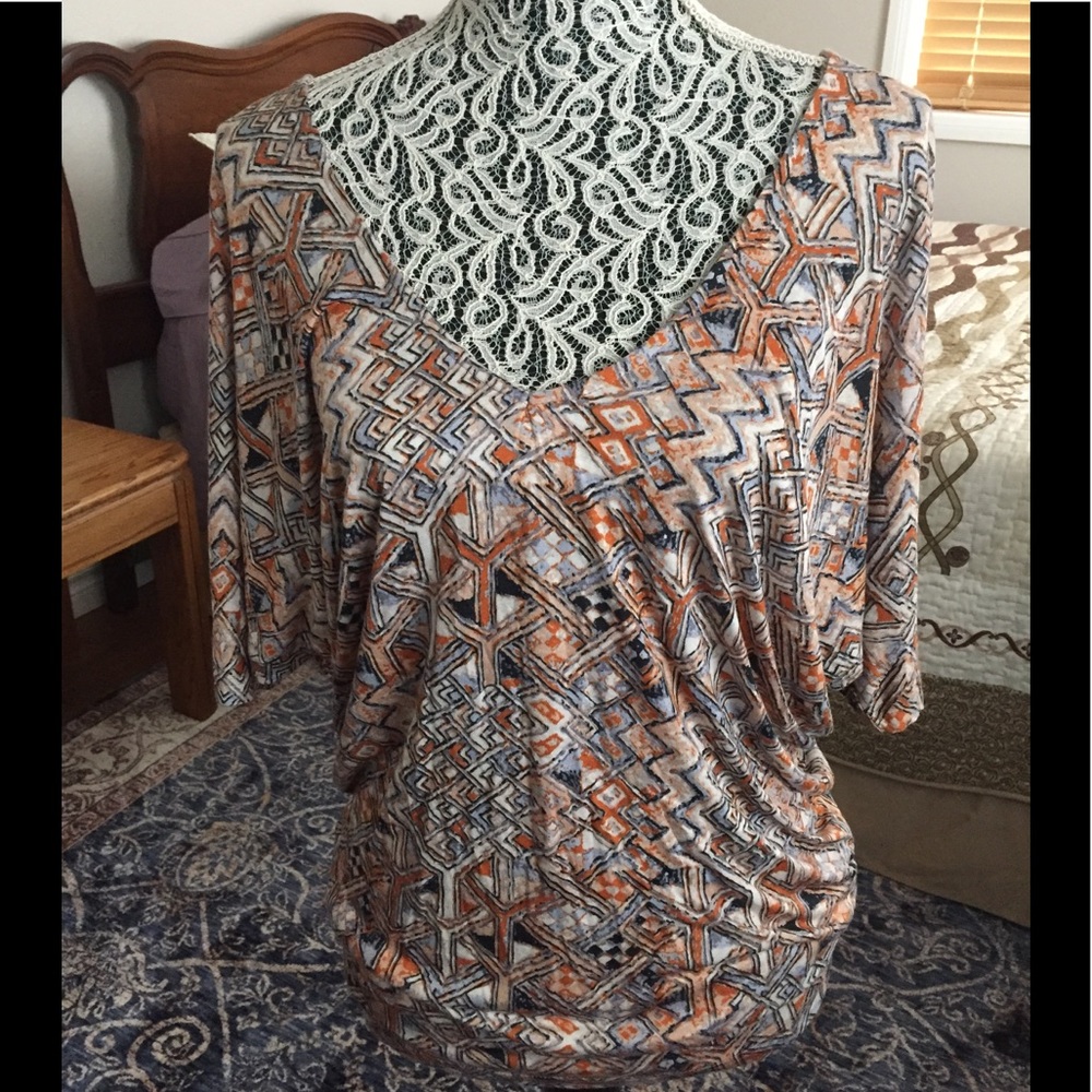 Low neck blouse
